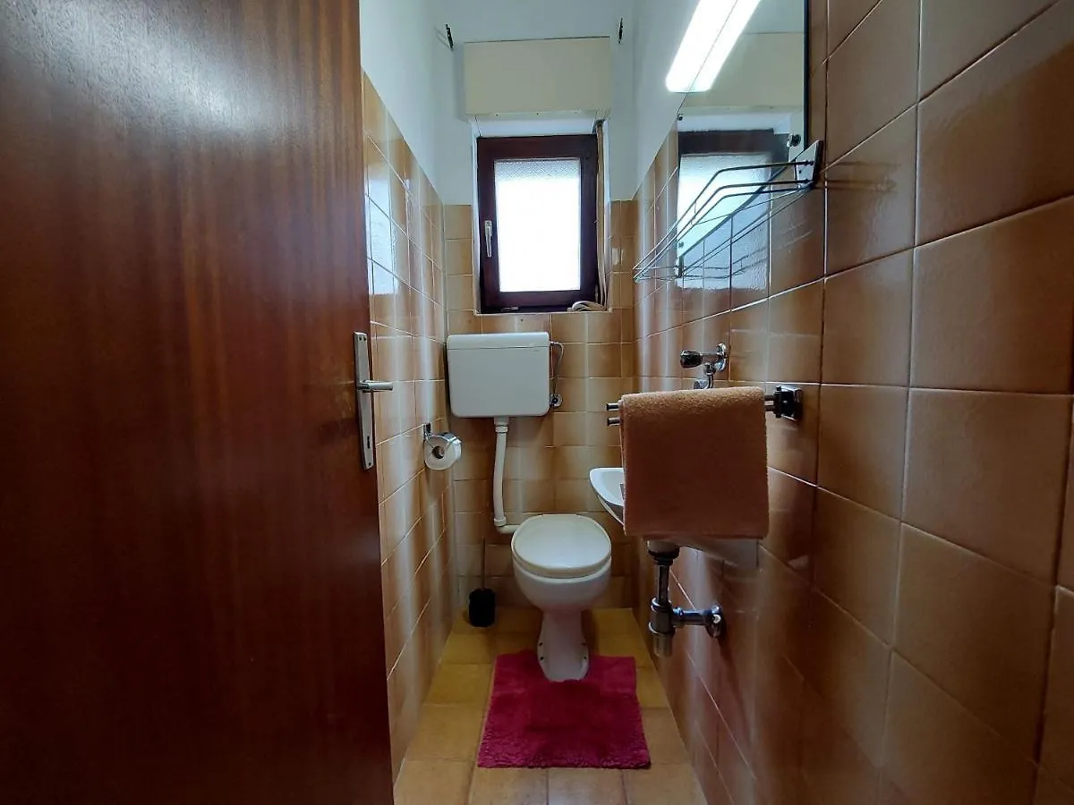 Apartment Robi Bribir