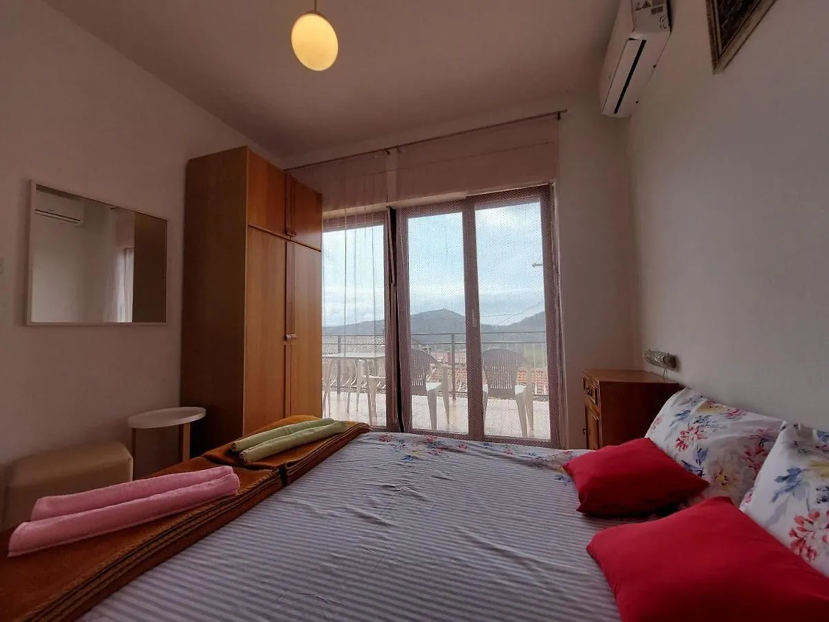 Apartment Robi Bribir  Croatia
